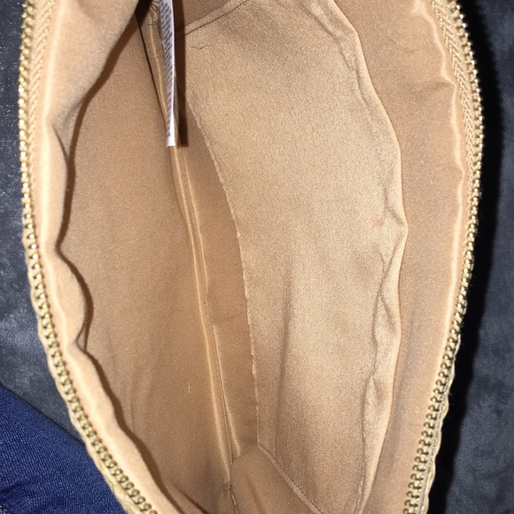 Purse - Picture 2 of 2